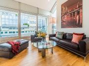 City Residence: Modern and high quality maisonette near... City Residence: Modern and high quality maisonette near...