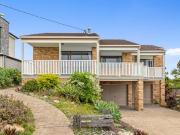 City Views and Dual Level Flexibility | 52 Nicholson...