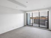 City Views, Generous Apartment!
