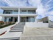 Ciudad del Mar, alquilo moderna casa con vista al...