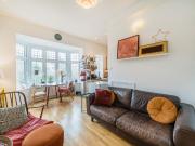 Clairview Road, Streatham SW16, 2 bed flat to rent,...