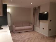 Clanricarde Gardens, London, Studio Flat For