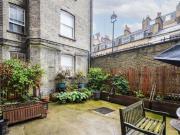 Clarence Gate Gardens, Baker Street, 3 Bedroom Flat