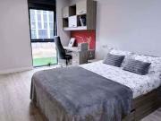 Classic 1 Bed Apartment E Has an Apartment