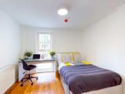 Classic En Suite E Has an Apartment