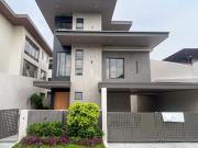 Classic Modern Contemporary House and Lot For Sale in BF...