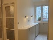 Classic Parisian Charm Meets 70s Design – 2BR – Mobility...