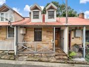 Classic sandstone terrace full of character c1880