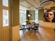 Classic Studio E Has an Apartment