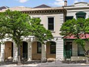 Classic terrace in an enviable location