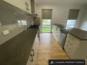 Classy & Unique Classy & Unique