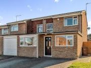 Clavell Close, Gillingham, 2 Bedroom End
