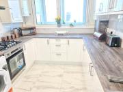 Clean 2 Bedrooms Flat in Near Canning Town Station