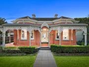 'Cleavemont' Victorian Grandeur, Contemporary Allure