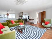 Clerkenwell Road, EC1M 2 bed penthouse to rent £4,800...