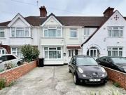 Clevedon Gardens, Cranford, 3 Bedroom Terraced