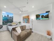 Cleverly Renovated Studio$450 per week available now