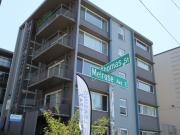 Clift House Apartments | Updated Homes Near Broadway and...