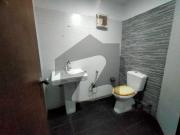 Clifton 600 yard commercial use bungalow for rent...