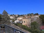 Clos Bernadette type 3 meublé, balcon, place de parking...