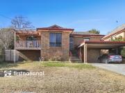 CLOSE TO ALL AMENITIES STUNNING VIEWS AT NIGHT