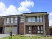 Close to School & Station Nice & Quiet | North Facing...