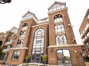 Clove Hitch Quay, London, 1 Bedroom Apartment