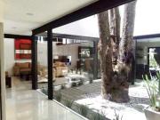 Club de Golf Los Encinos. Se vende preciosa casa muy ilumina