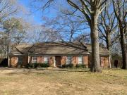 Clubview Dr