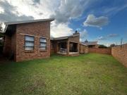 Cluster House in Pomona