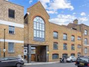 Clyde Square, London, E14