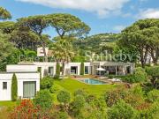 Co exclusivité villa contemporaine à vendre à Grimaud...