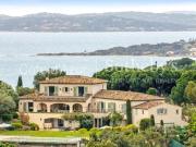 Co exclusivité Villa provençale en position dominante...