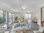 Coastal Comfort in a Quiet Salamander Bay Enclave