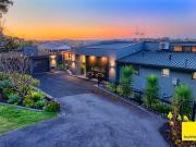 COASTAL COOL & CONTEMPORARY A STUNNING MOUNT CLARENCE...