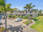 Coastal Lifestyle in a Tranquil Cul de Sac