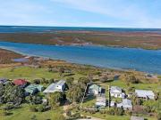 COASTAL LIFESTYLE IN ROBERTSONS BEACH