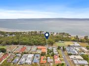 COASTAL LIVIING WITH LIFESTYLE AND INCOME APPEAL