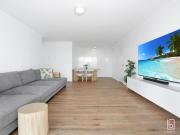 Coastal Living Meets Style in the Heart of The Entrance