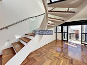 Cobertura à Venda com 3 Suítes, 4 Vagas e 314m² de Área...