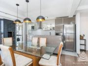 Cobertura a venda no Batel, 3 dormitórios, 2 vagas de...