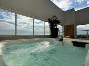 Cobertura à venda no cond. Essencial JK, com 03 suítes e...