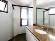 Cobertura ampla com 4 dormitórios para locação em Santa...