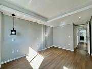 Cobertura central com PISCINA