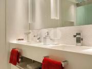 Cobertura com 2 suÃtes para alugar, 236 mÂ² por R$...