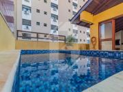 Cobertura com 3 dormitãrios semi mobiliada, com piscina...