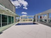 Cobertura com 3 Dormitórios, sendo 1 Suíte, com Piscina...