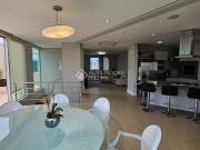 Cobertura com 3 quartos e 250m² para alugar em Centro,...