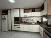 Cobertura com 3 Quartos e 8 banheiros à Venda, 198 m²...