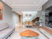 Cobertura com 3 suites e 3 vagas com vista para o Guaíba...